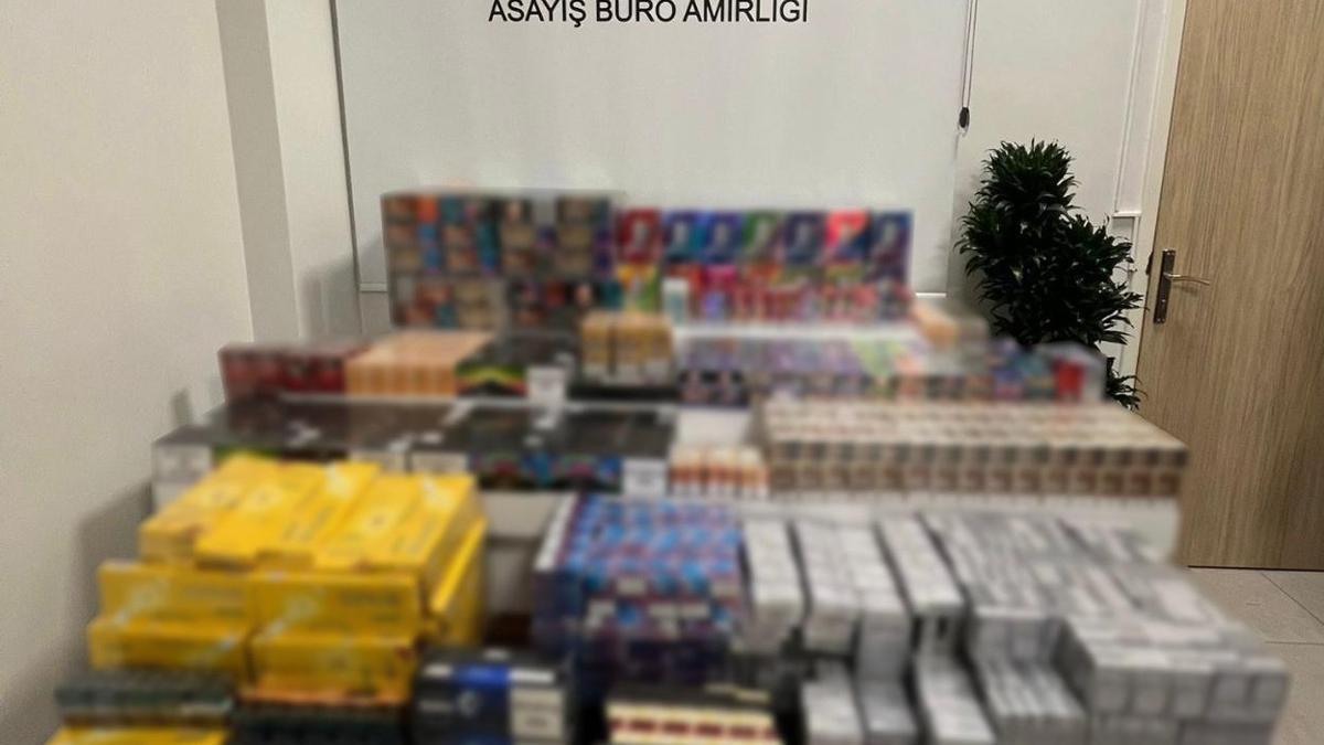 Maltepede 2 eve düzenlenen operasyonda çok sayıda kaçak ürün ele geçirildi