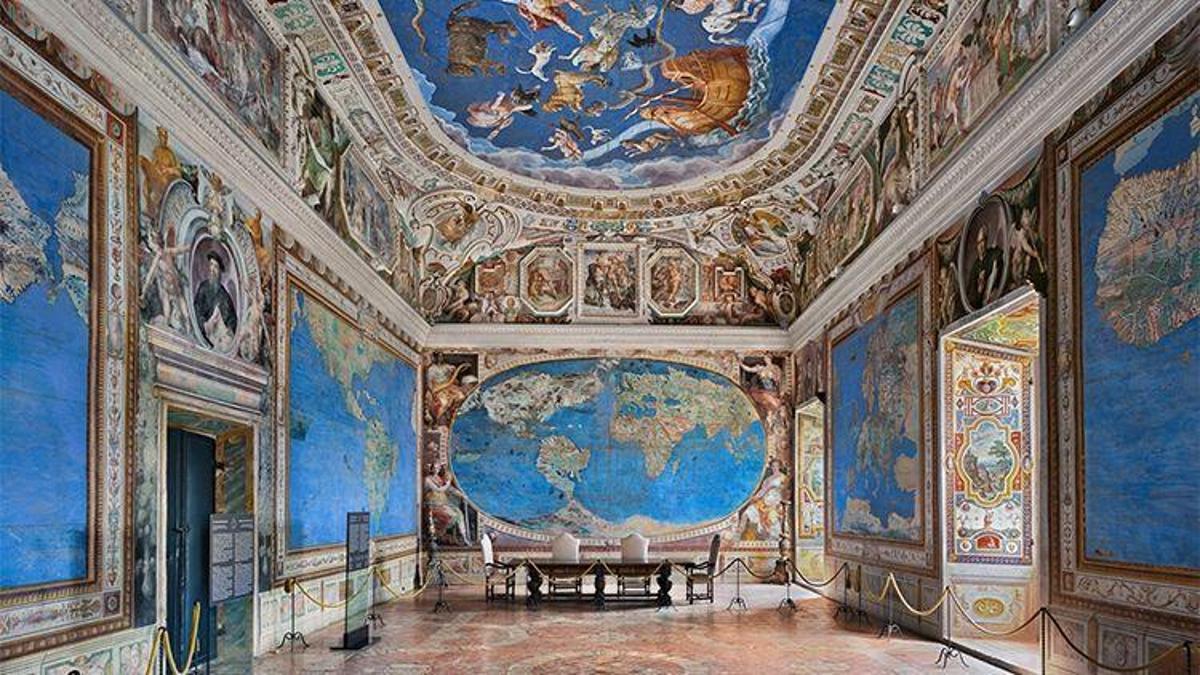 Ahmet Ertuğ sergisi Venedikte kapılarını açtı