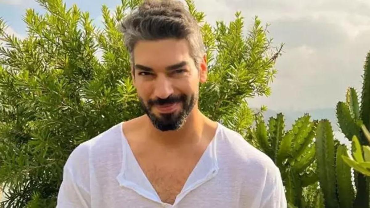 Şükrü Özyıldız’dan Eski Sevgilisi Sibil Çetinkaya’ya Zarif Mesaj