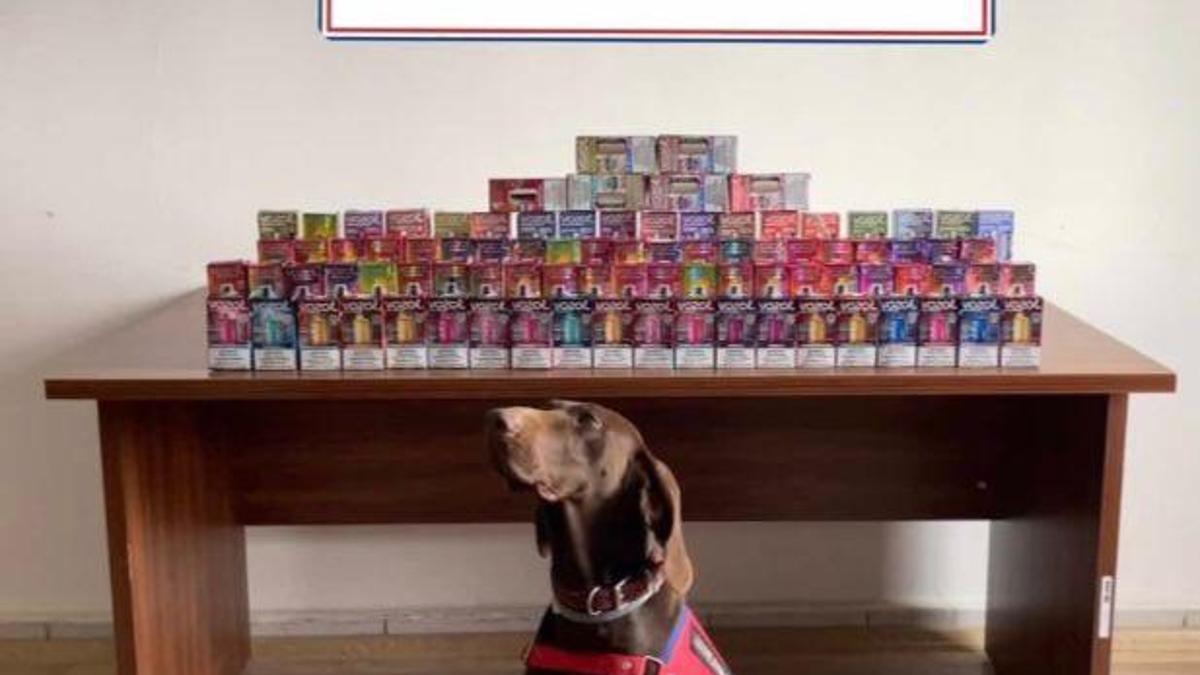 Yol kontrolünde kaçak elektronik sigaralar ele geçirildi