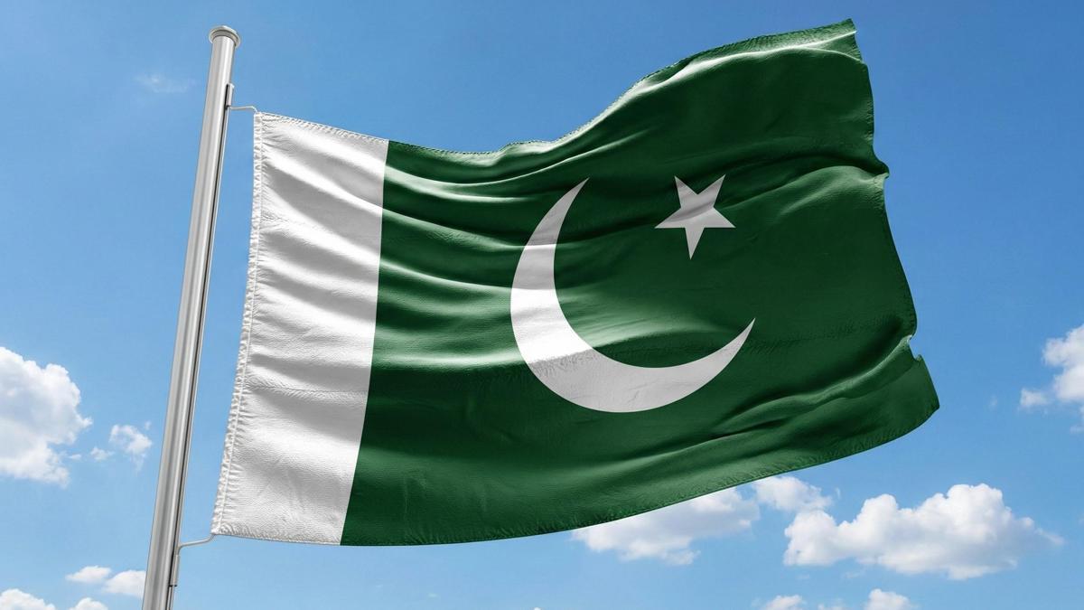 Pakistan'da kontrol noktasına intihar saldırısı: 4 ölü, 3 yaralı