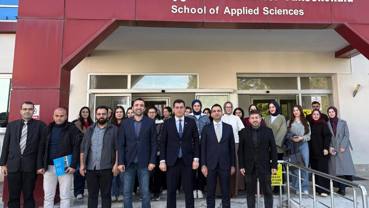 Üniversitelilere siber suçlara yönelik tedbir anlatıldı