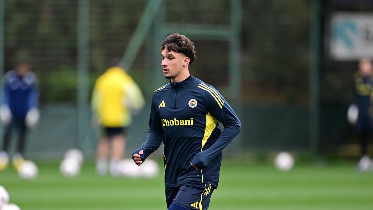 Hakan Çağrı Balta, Fenerbahçe'deki ilk antrenmanına çıktı