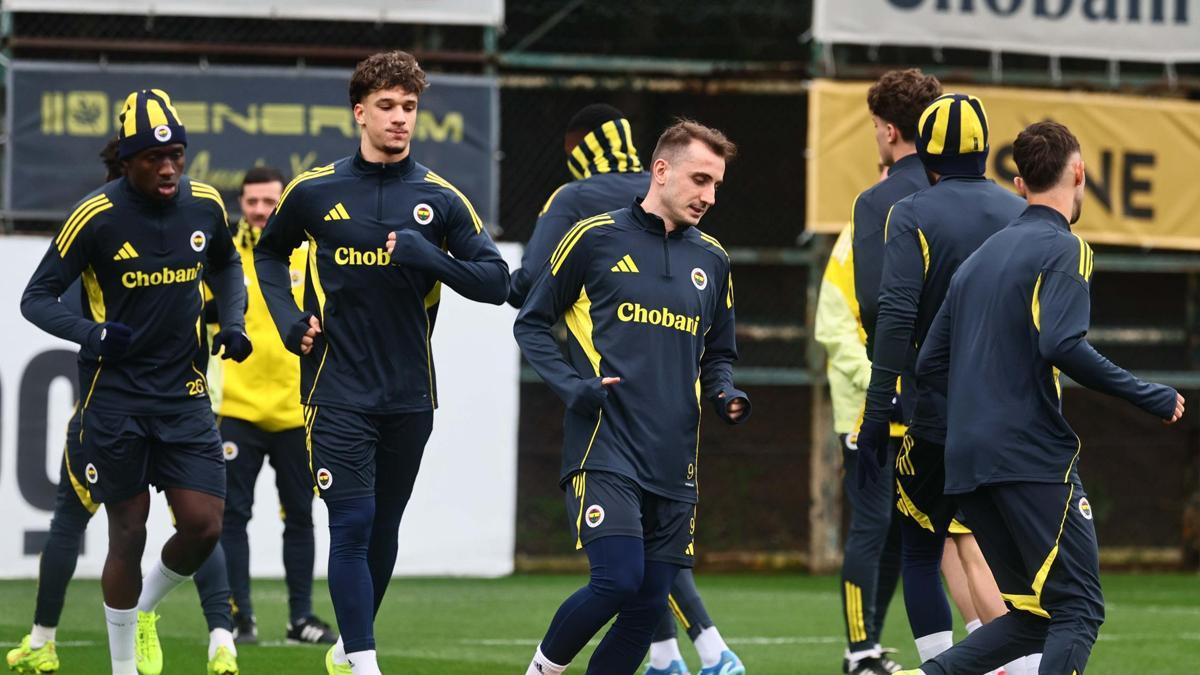 Fenerbahçe'nin, Nottingham Forest maçı kafilesi belli oldu! 9 isim yer almadı...