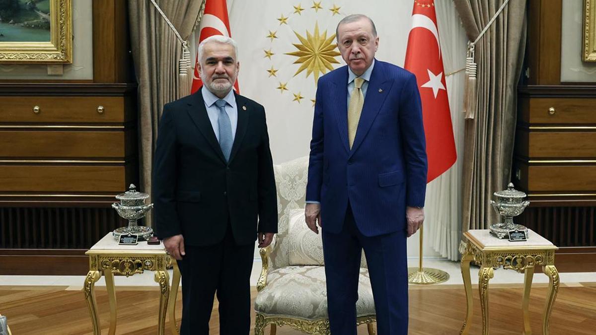 Cumhurbaşkanı Erdoğan, HÜDA PAR Genel Başkanı Yapıcıoğlu'nu kabul etti