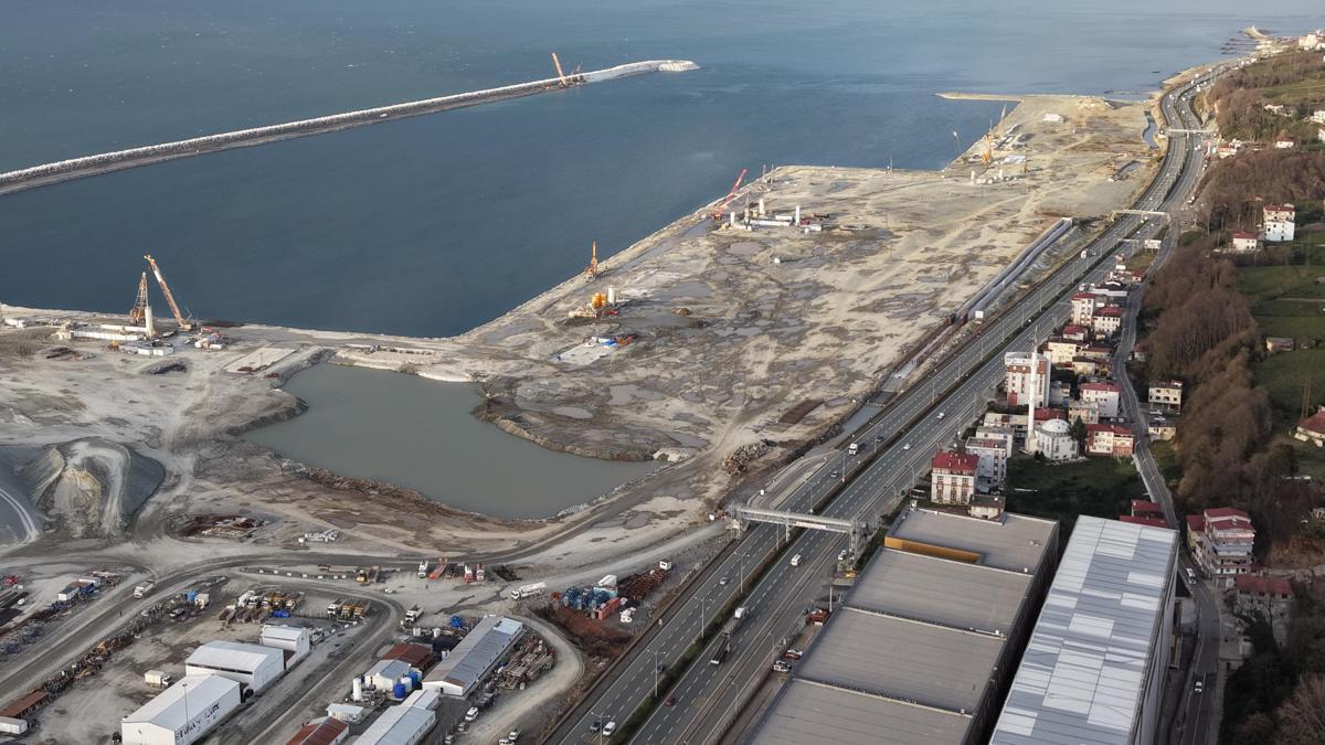 Karadeniz'de stratejik dönüşüm; lojistik limanda geri sayım