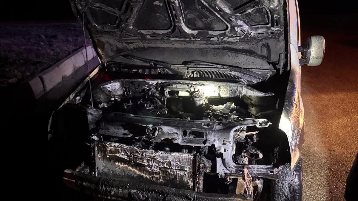 Seyir halindeki araç yandı