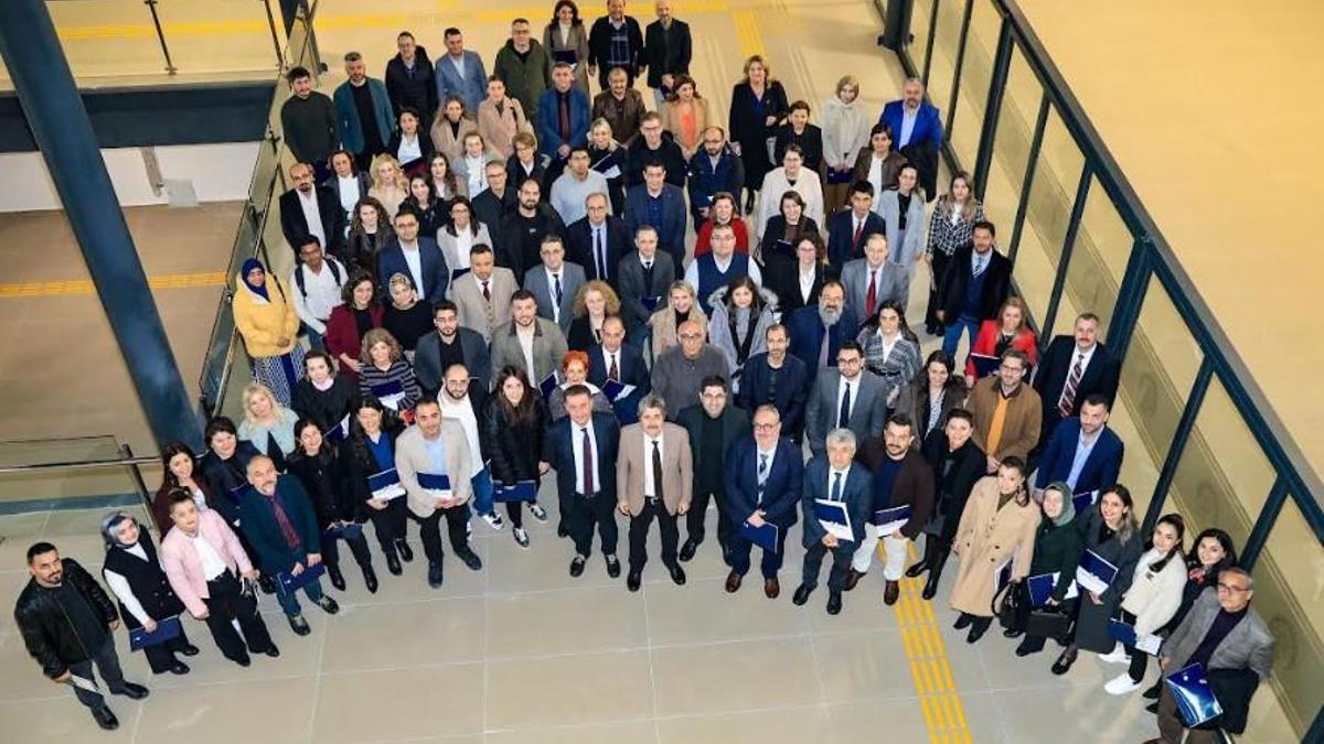 BUÜde başarılı akademisyenler rektörle buluştu