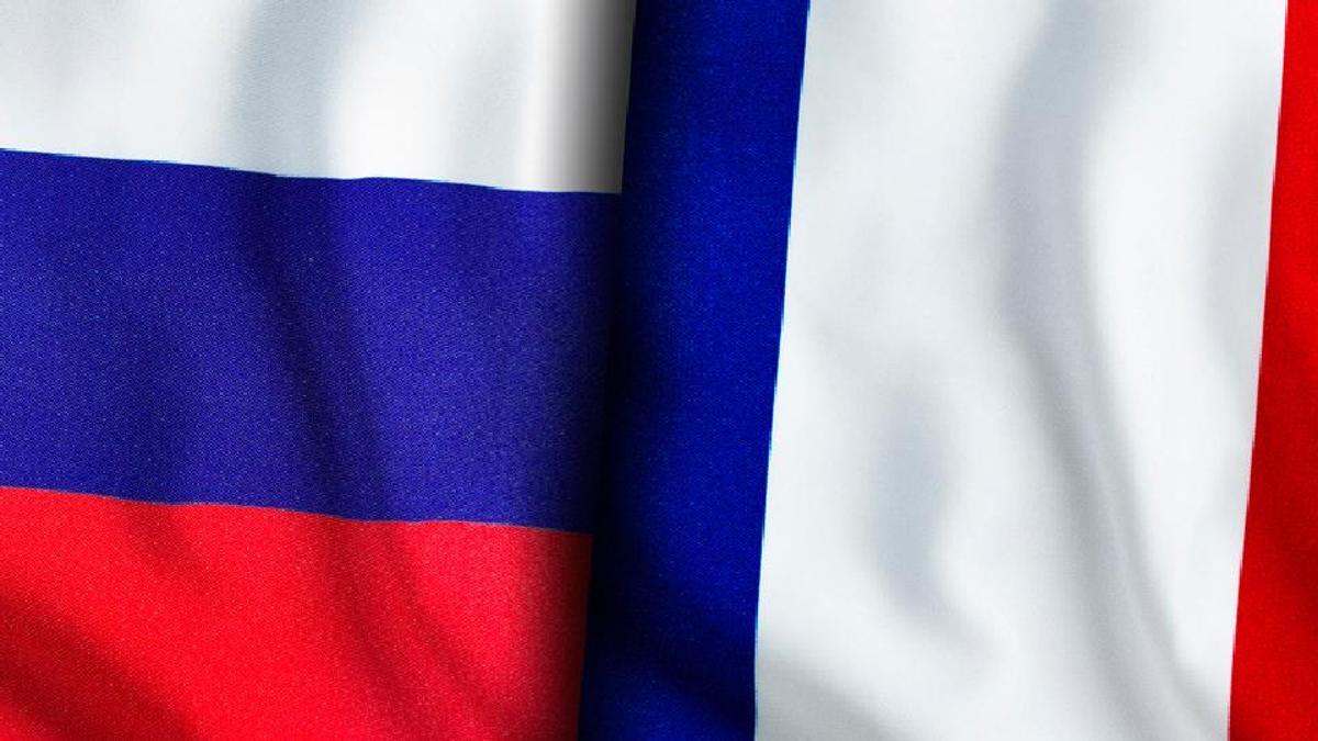 Elçilikler sanal alemde birbirine girdi: Rusya'dan Napolyon göndermesi