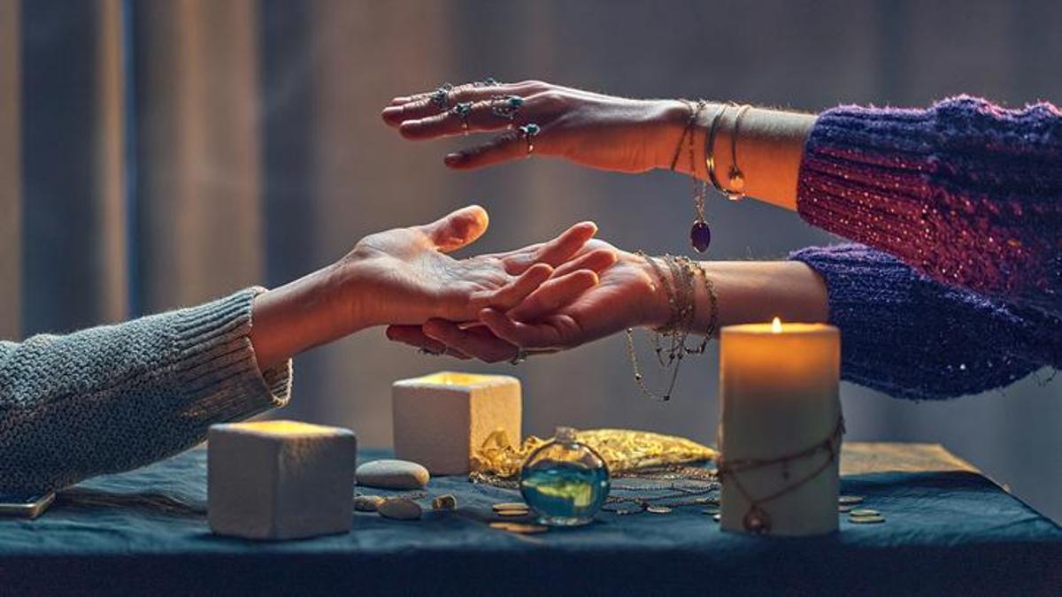 Sanal medyada medyum tuzağı: Aşk büyüsü vaadiyle dolandırıldı