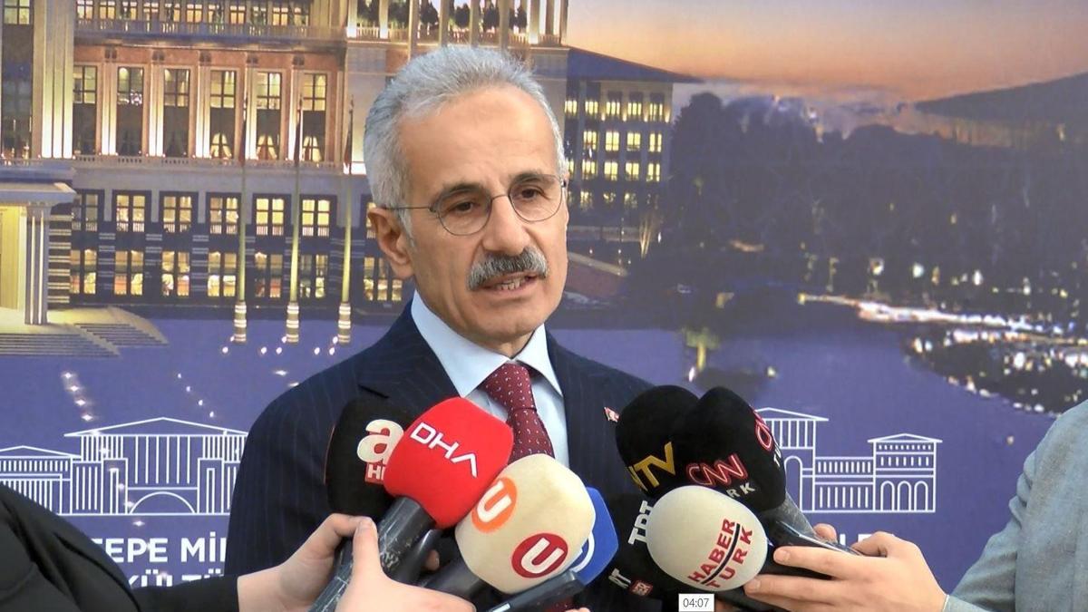 Bakan Uraloğlu, 'Külliye'de Ramazan' etkinlik alanını ziyaret etti