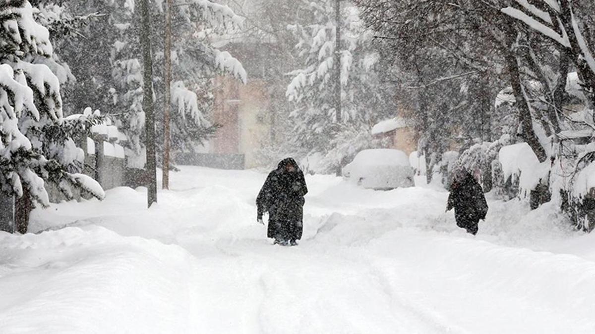 Ardahan'da eğitime kar engeli: Hafta sonu yapılan faaliyetlere ara verildi