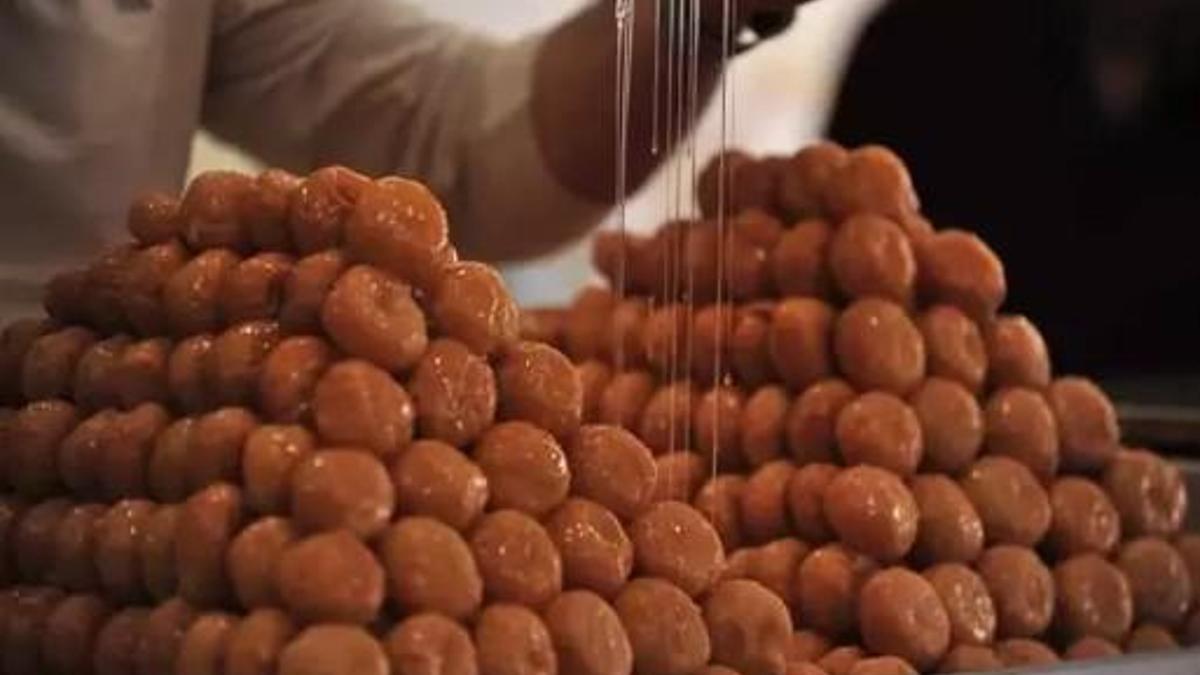 Üç Nesildir Devam Eden Lezzet: Ramazan Helvasının Sırrı