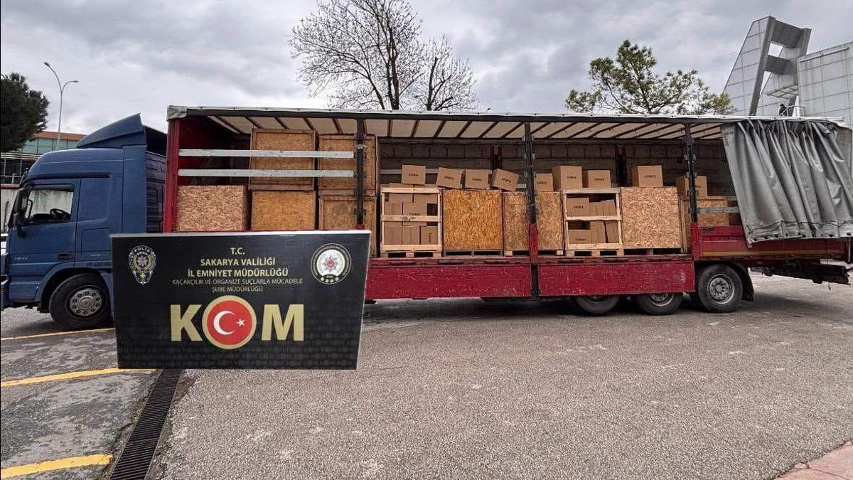 Sakaryada 3 milyon 600 bin boş makaron ele geçirildi