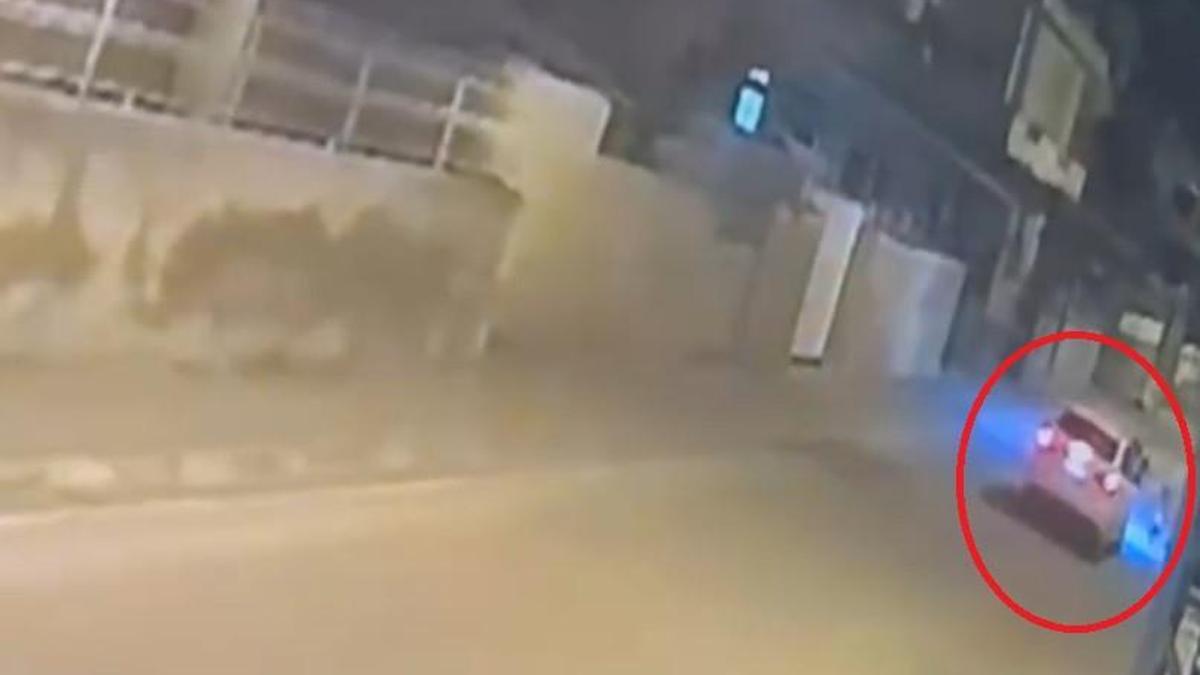 Aniden yola koşan çocuğa otomobilin çarptığı kaza kamerada