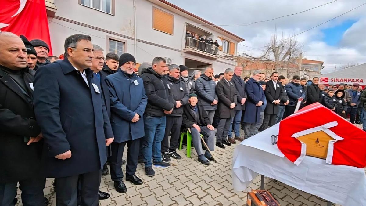 Başkan Karabacak toprağa verildi