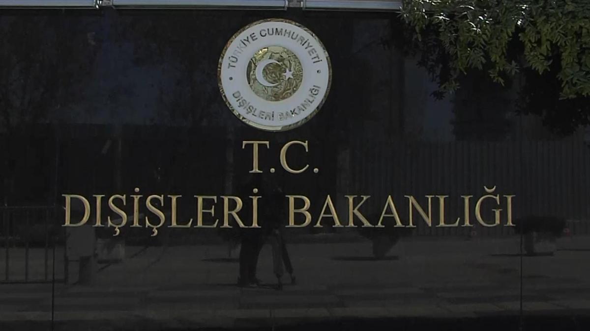 Türkiye'nin Tahran ve Abu Dabi elçiliklerinden uyarı: Zorunlu olmadıkça dışarı çıkmayın