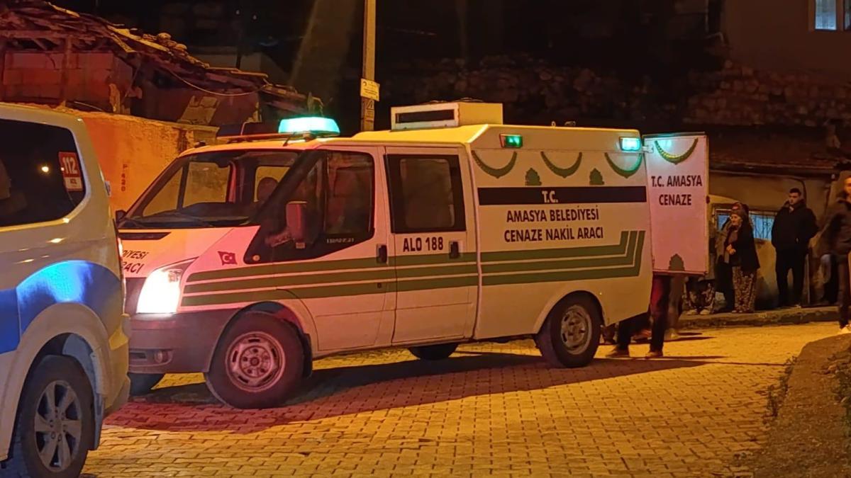 Yalnız yaşadığı evinde ölü bulundu