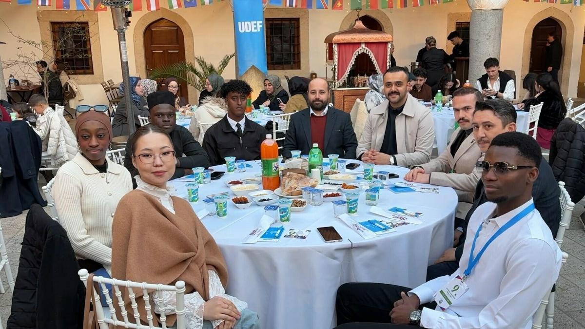 Aydın'da yabancı öğrenciler iftarda buluştu