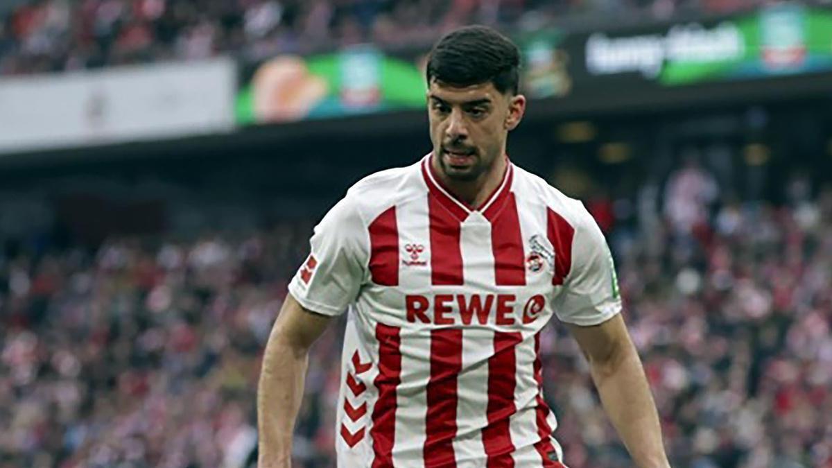 Milli futbolcu Cenk Özkacar'dan Dünya Kupası sözleri: Katılacağımızdan eminim