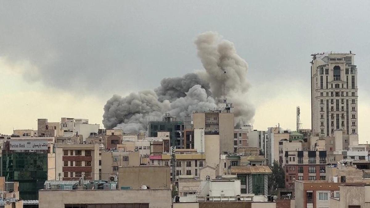 İsrail'den Tahran'a yoğun bombardıman