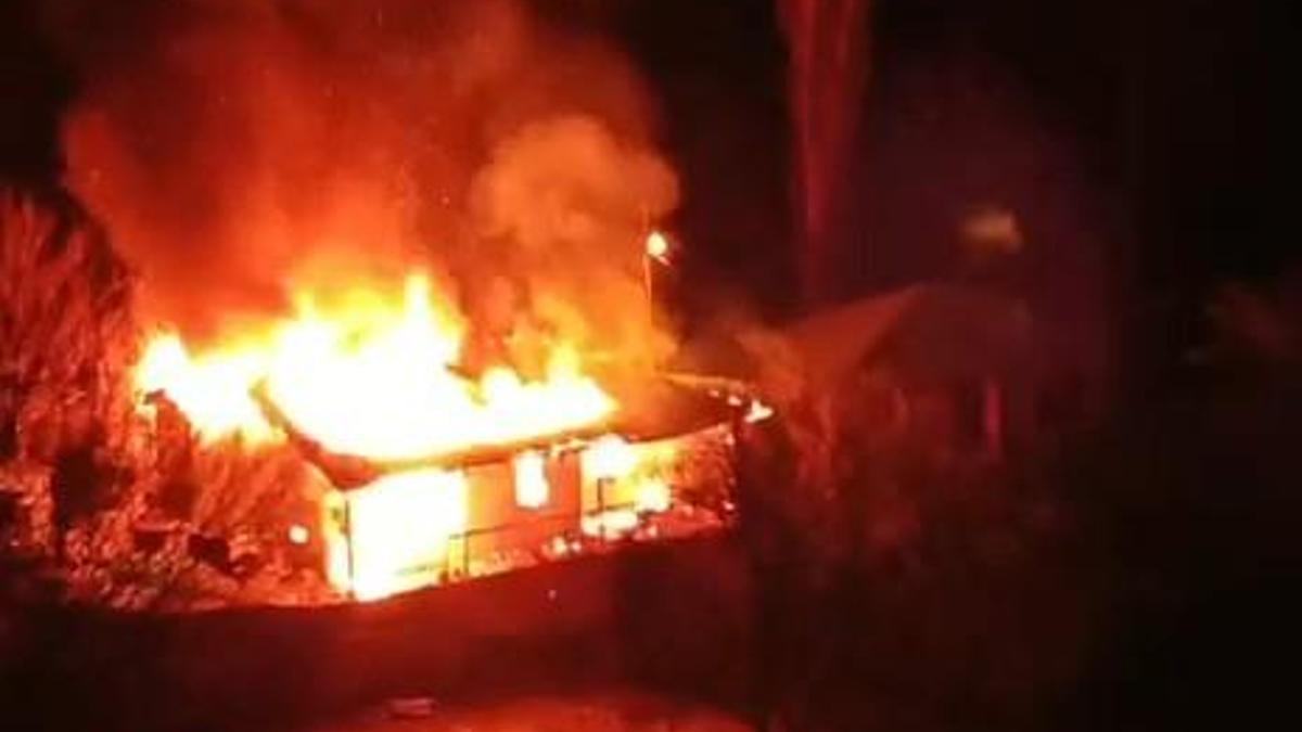 Adana'da ev yangını