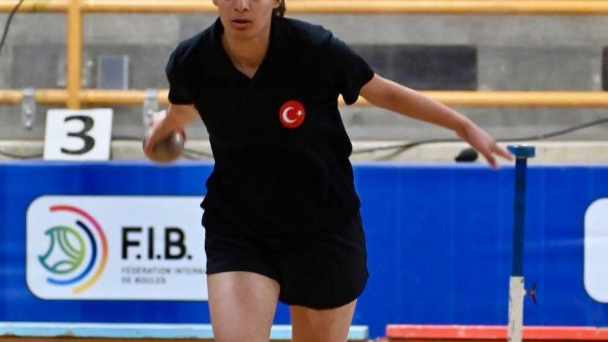 Bocce sporcusu Mine Türker, Dünya Kupasında 2 gümüş madalya kazandı