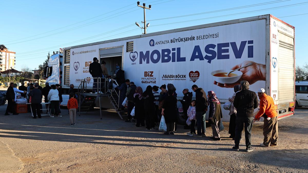 Mobil Aşevi Ramazan bereketini mahallelere taşıyor
