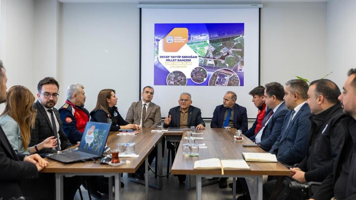 Büyükşehir Belediyesi, 1 yılda 7 bin kişiye afet farkındalığı eğitimi verdi