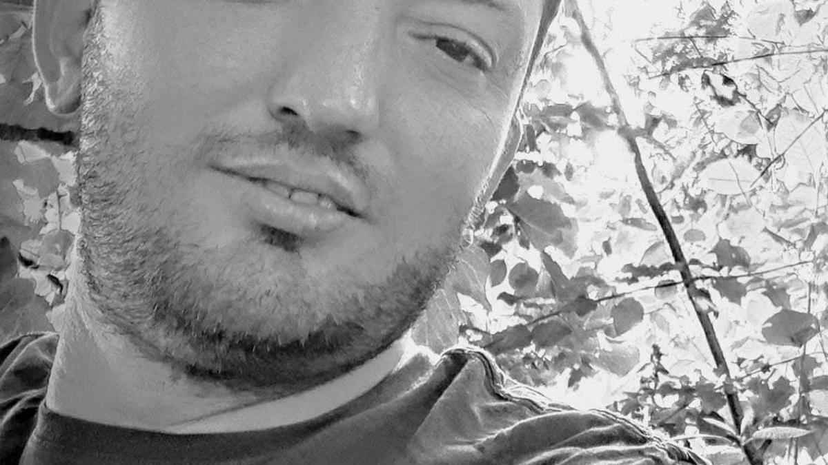 İstanbul- Arnavutköyde otomobil ile kamyonet çarpıştı: 1 ölü, 2 yaralı