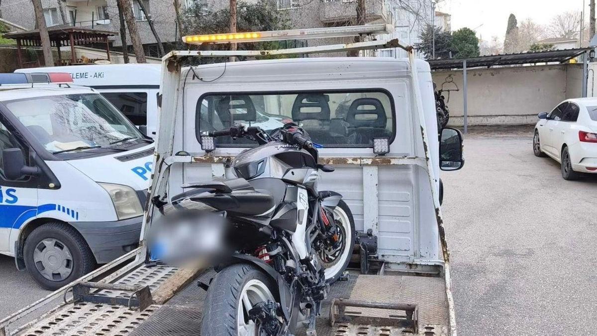 Polisin dur ihtarına uymayan ehliyetsiz motosiklet sürücüsüne 245 bin lira ceza