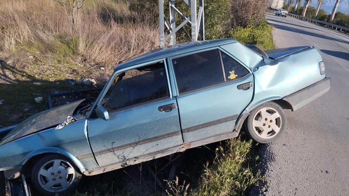 Otomobil şarampole düştü, sürücü yaralandı