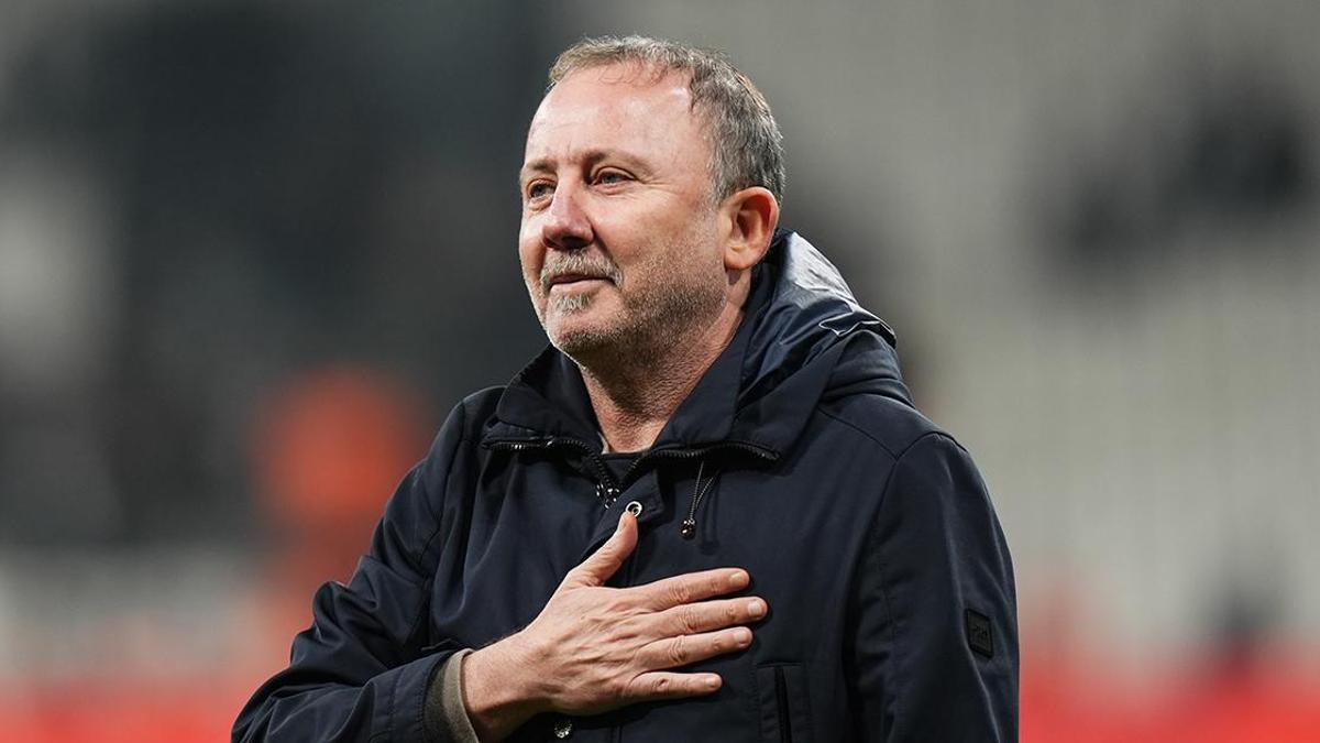 Sergen Yalçın: Galatasaray maçında en güçlü hâlimizle sahada olacağız