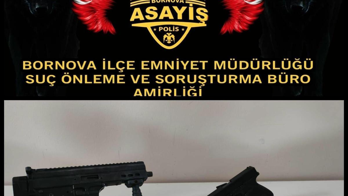 İzmirde kendilerini polis olarak tanıtıp, 2 kişiyi gasbettiler: 2 tutuklama