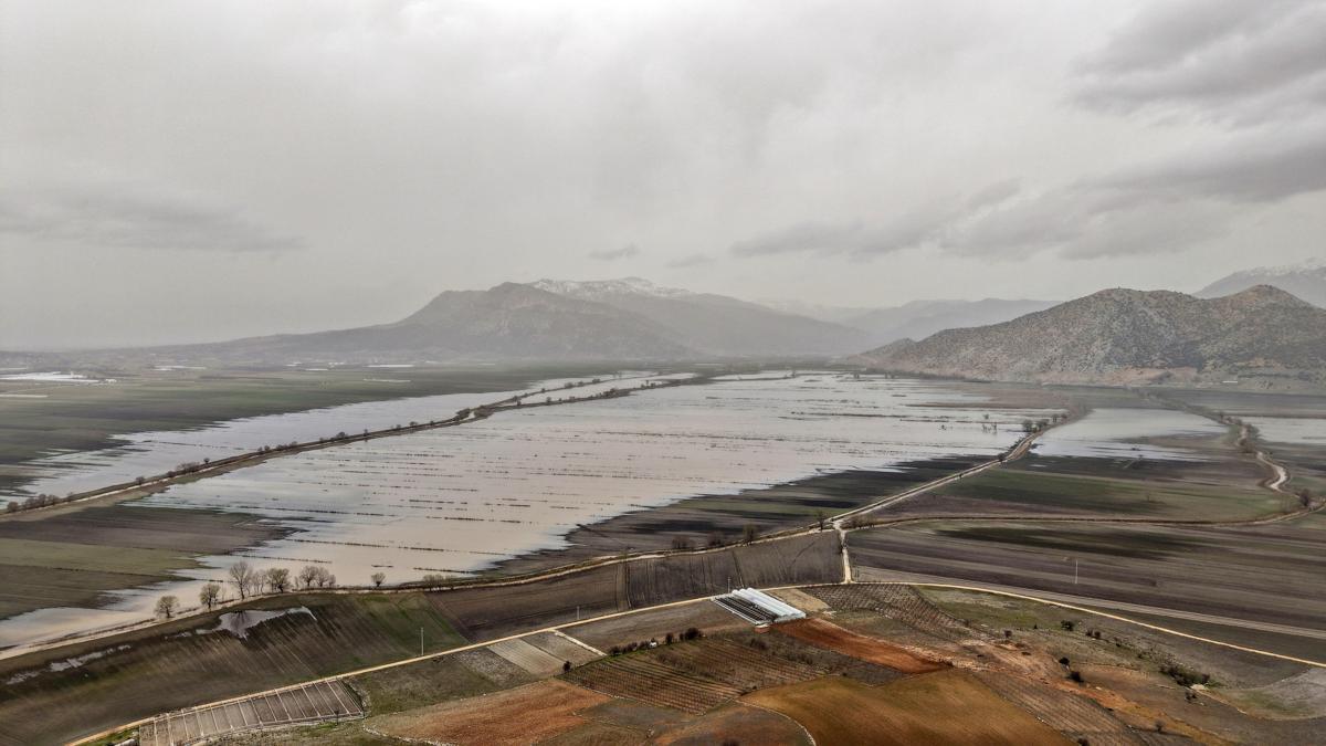 Kurutulan 'antik' göl, son yağışlarla hayat buldu