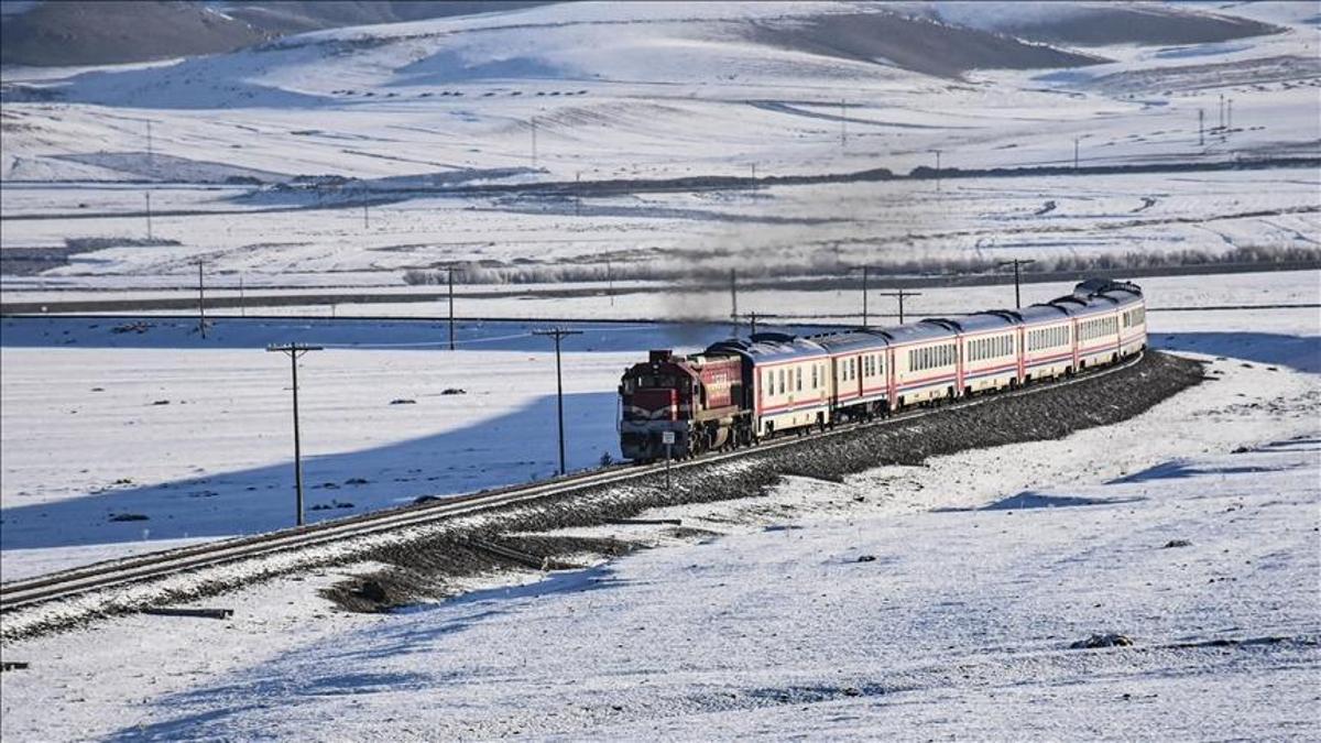 Turistik Doğu Ekspresi sezonu tamamladı: 10 bin yolcu Ankara-Kars hattında seyahat etti