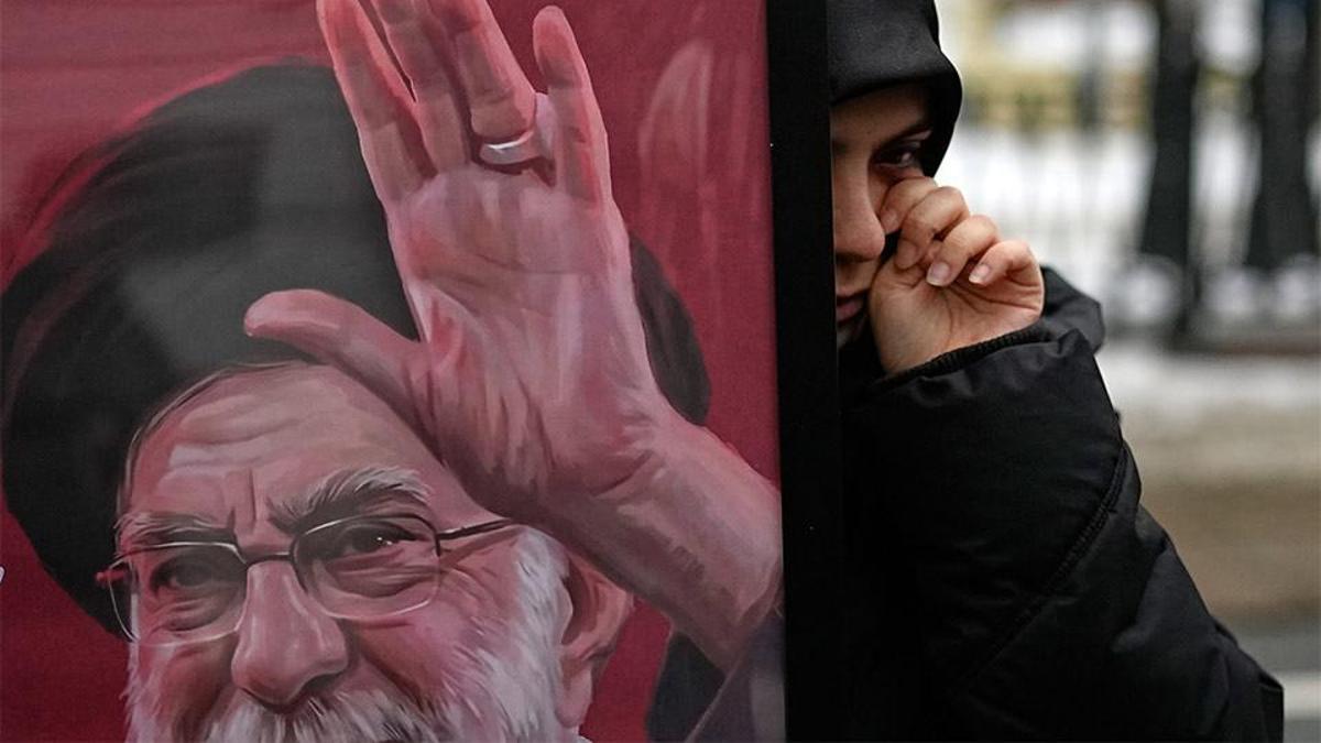 İranda yeni lider gündemi: Geçici konsey toplandı, Mücteba Hamaney iddiaları sürüyor