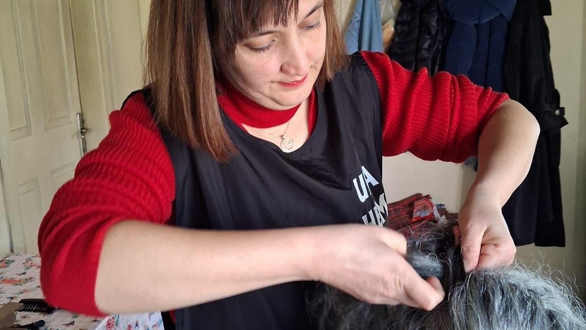 Muğla'da kursiyerlerden yaşlı kadınlara bakım desteği