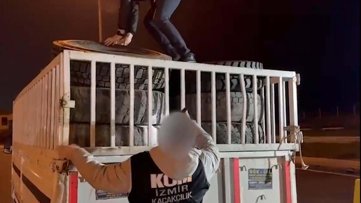 Araç lastiklerine gizlenmiş 8 bin 550 paket kaçak sigara ele geçirildi; 2 tutuklama