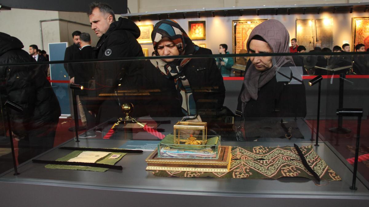 Sivas'ta Kutsal Emanetler ve Vakıf Eserleri Sergisi açıldı