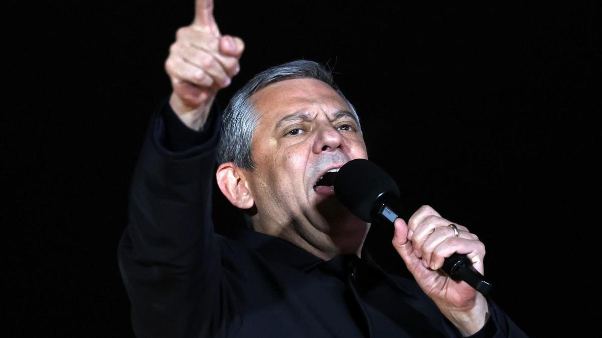 Özgür Özel: Tanju Başkanın hapiste olmasının kime yararı var