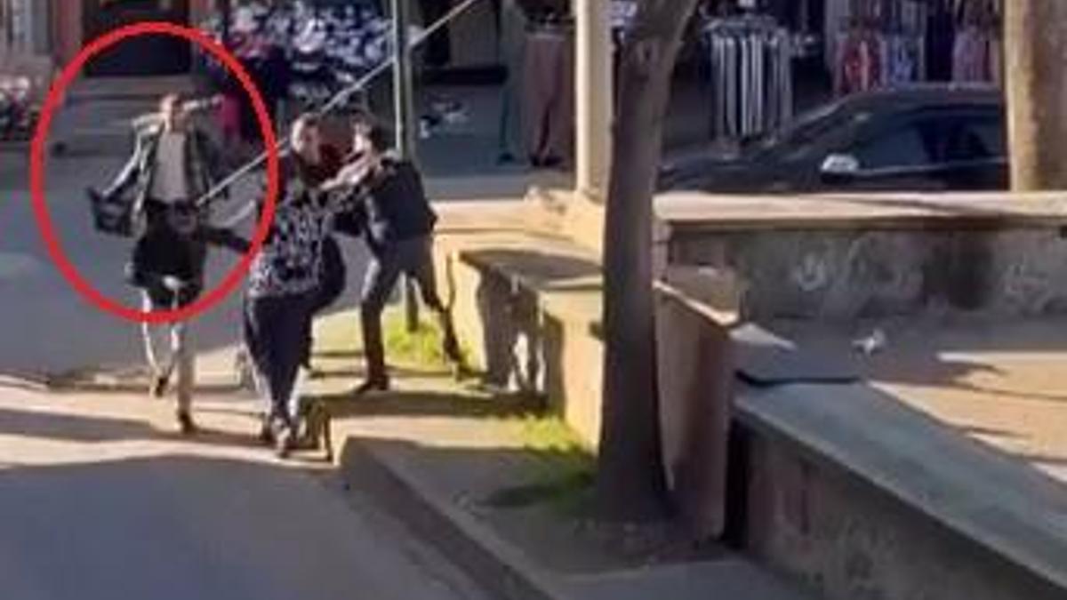 Bursa'da iki grup arasında çıkan duba ve tabureli kavga kamerada