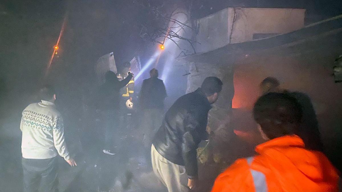 Adana'da bir evin deposunda çıkan yangından 40 güvercin öldü