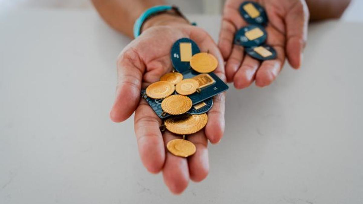 CANLI ALTIN FİYATLARI 9 MART PAZARTESİ: Bugün Gram Altın, Çeyrek Altın Ne Kadar, Kaç TL? Kapalıçarşı Yarım Altın, Tam Altın, Ons Altın Fiyatı 2026