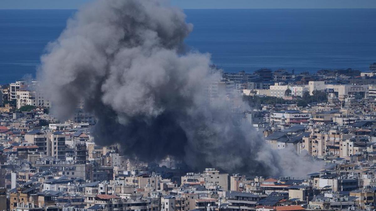 İsrail, Beyrut'taki Dahiye bölgesine saldırılarını sürdürüyor