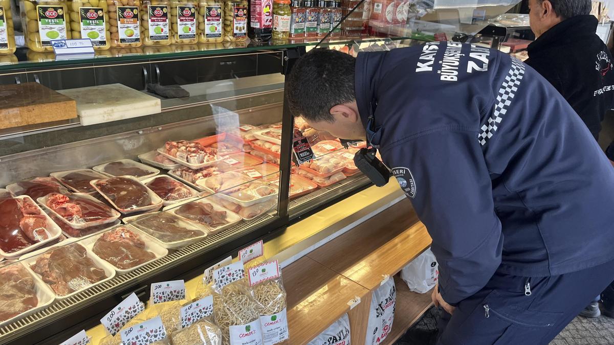 Kayseride zabıta ekipleri, kasaplarda denetim gerçekleştirdi