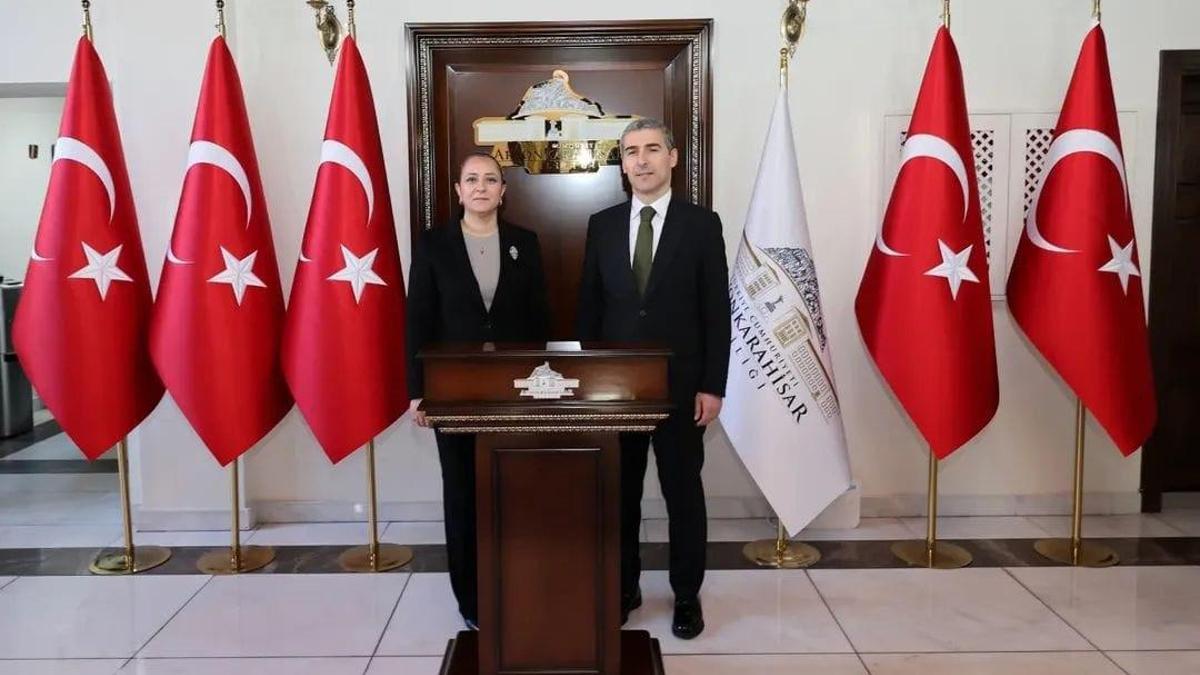 Vali Bilgihan'dan Vali Aktaş'a ziyaret