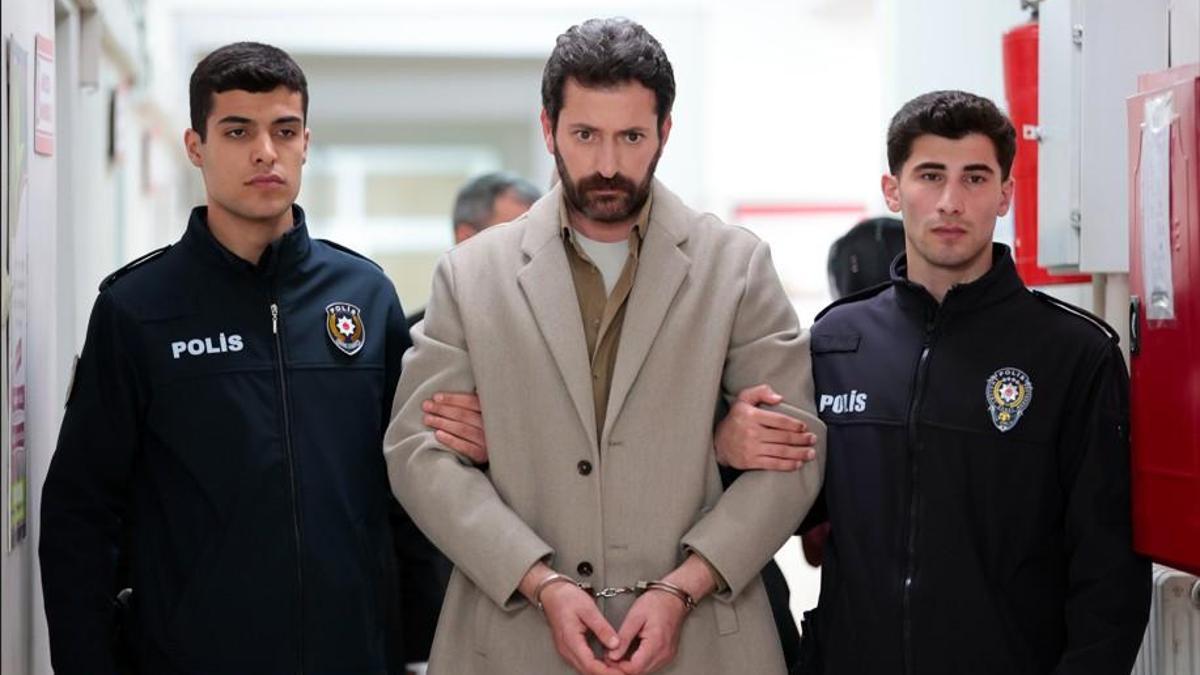 Kübra Ünlü yazdı! UZAK ŞEHİR’DE YENİ BİR HİKAYE BAŞLIYOR