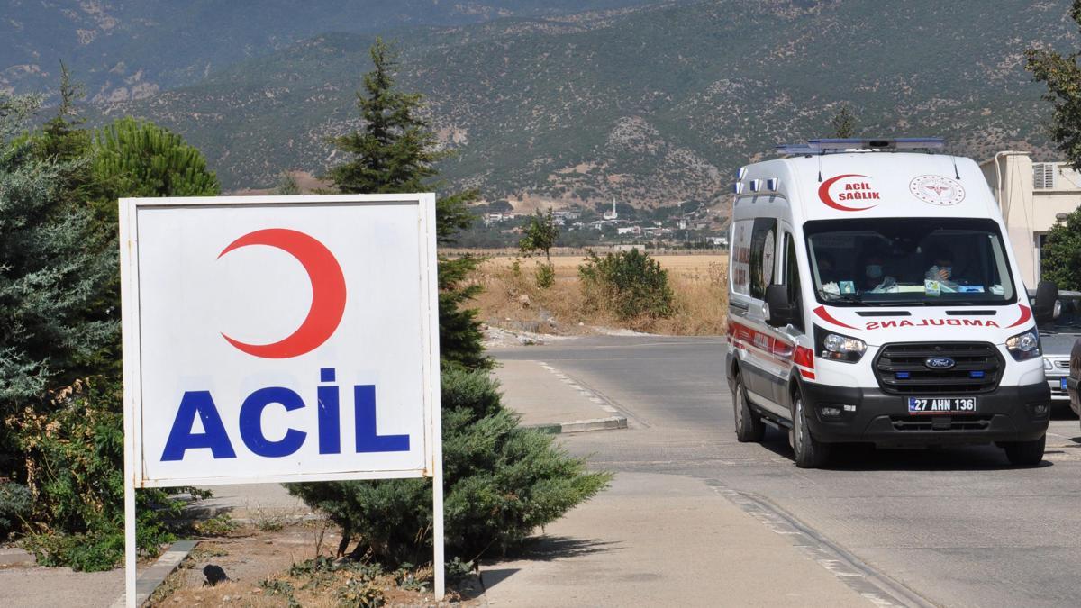 Gaziantepte otomobil ile motosiklet çarpıştı:1 yaralı