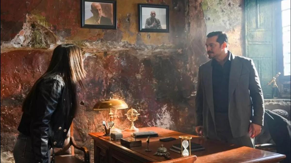 Kübra Ünlü yazdı! Eşref Rüyada soğuyan kalpler, yükselen duvarlar!